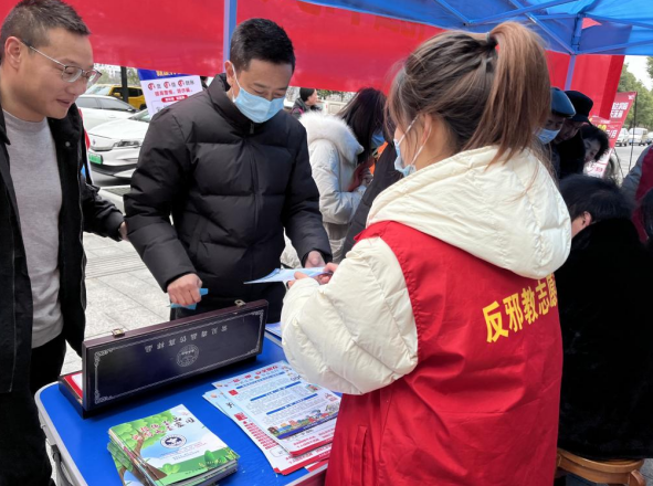 浙江省桐庐县分水镇：其乐融融迎元宵，反邪宣传庆佳节