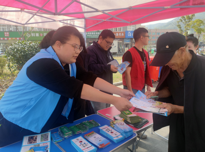 浙江温岭：花式快板来一段 邪教谣言远离我