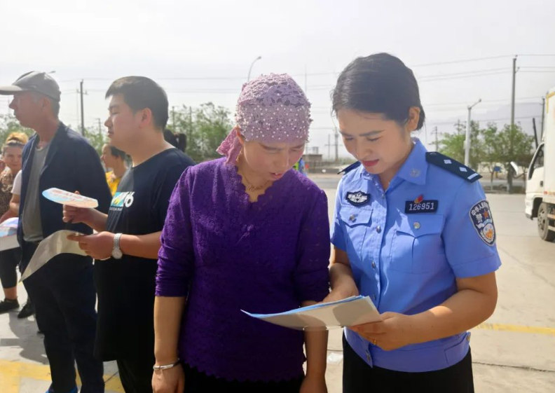 新疆吐鲁番市托克逊县举行“反邪教警示教育进乡村”系列宣传活动启动仪式
