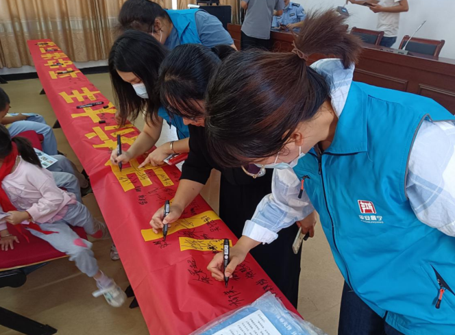 浙江景宁：反邪教宣传进农村、进校园