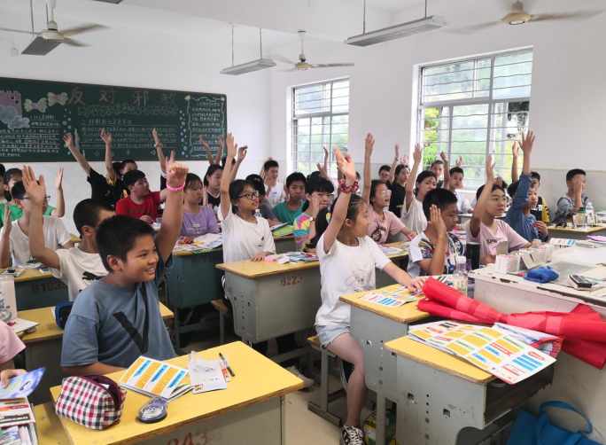 播下科学信仰的种子 扣好人生第一粒扣子--浙江省台州市天台县将反邪教宣传教育列入“开学第一课”
