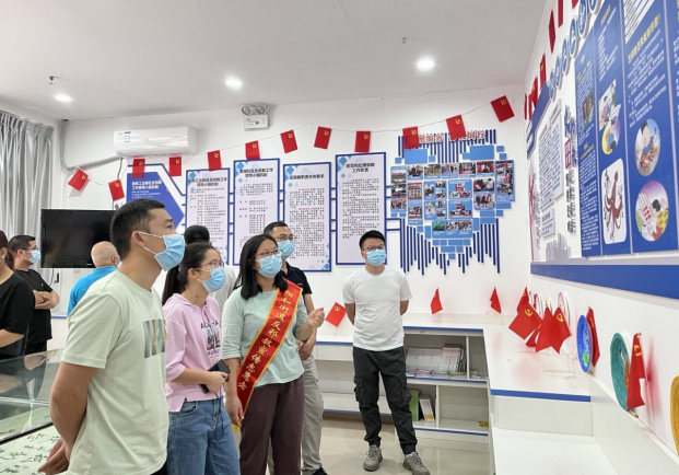 广西柳州市阳和工业新区借集中收看党的二十大开幕式开展反邪教警示教育培训会