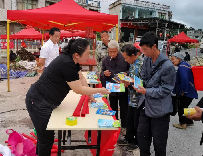 贵州省长顺市科协三举措开展反邪教宣传教育进社区活动