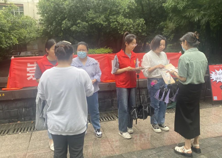 浙江绍兴：反邪演练进社区 携手联动护平安