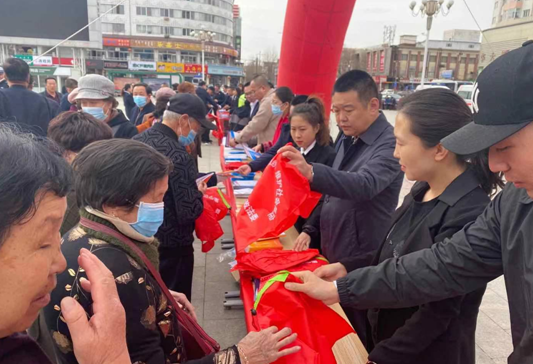 内蒙古乌兰察布市集宁区开展“我为群众办实事”暨反邪教主题宣传活动