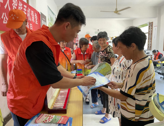 “天姥义工”来助力--绍兴市新昌县沙溪镇积极开展反邪教宣传活动
