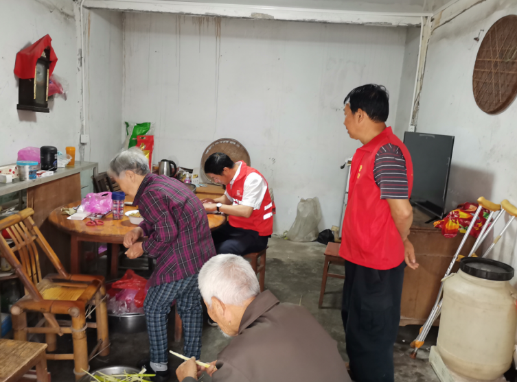 浙江兰溪：端午慰问涉邪户，真情关怀暖人心