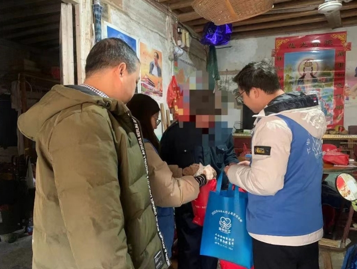 浙江省武义县：元旦慰问涉邪户，真情关爱暖人心