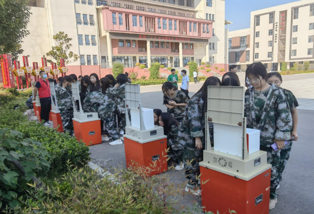 提升青少年识邪反邪拒邪能力--河南省许昌市科协开展秋季开学季反邪教警示教育科普宣传进校园活动