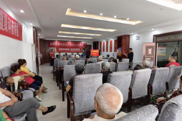 反邪教科普宣讲在乌当高新路街道大桥社区开展--贵州“防范邪教宣传月”活动走进社区老人