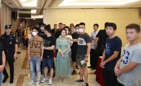 培训还是洗脑？揭穿“精神传销”的把戏
