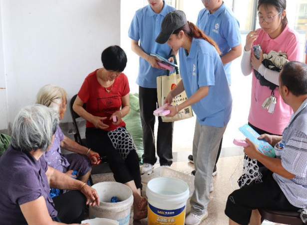 以反邪之名送服务 用关怀陪伴暖人心--台州职业技术学院反邪社会实践队走进玉环沙门镇残疾人之家与吴叶村