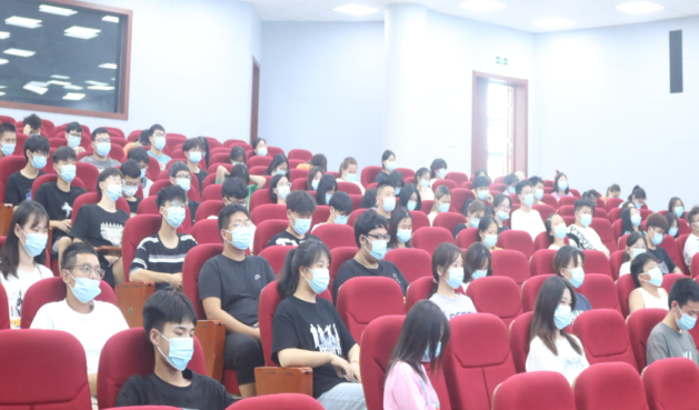 守初心 护信仰--浙江省台州市反邪教协会开展反邪教知识讲座进高校活动