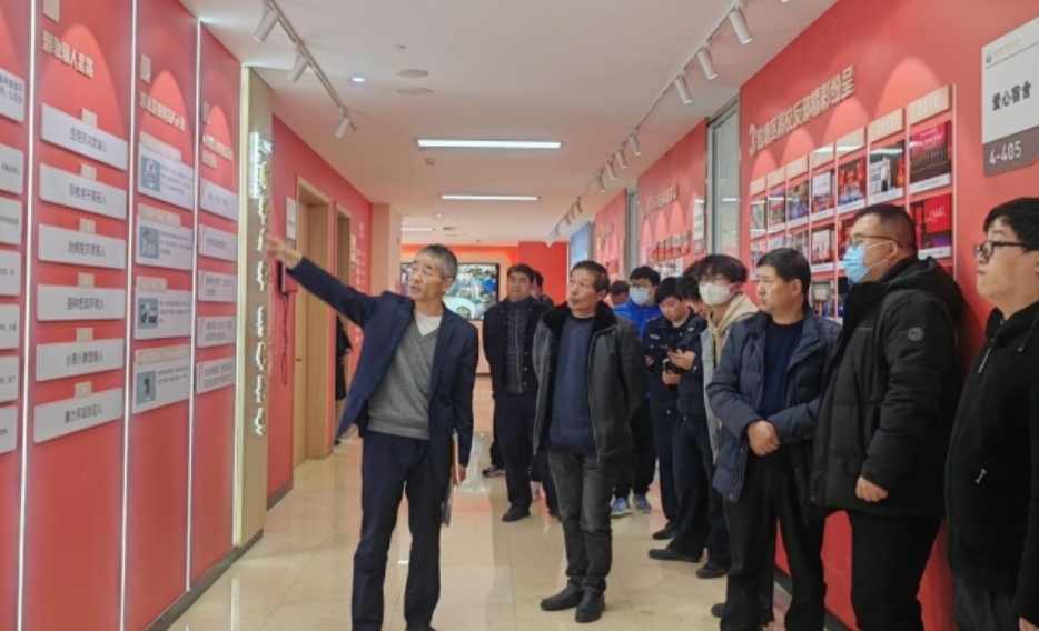 浙江省杭州市钱塘区“关爱之家”开展反邪教主题党日活动