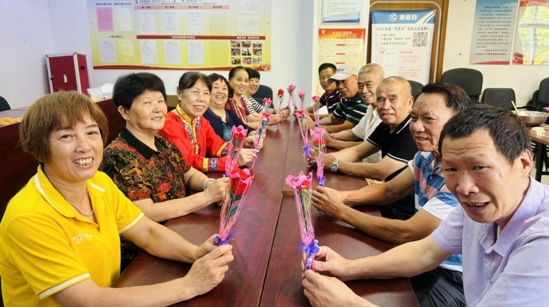 浙江莲都：浪漫七夕 平安相伴