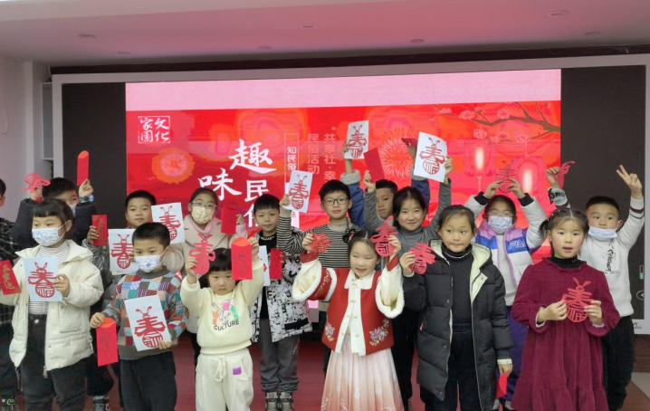 浙江瑞安：非遗文化进社区反邪春风送万家