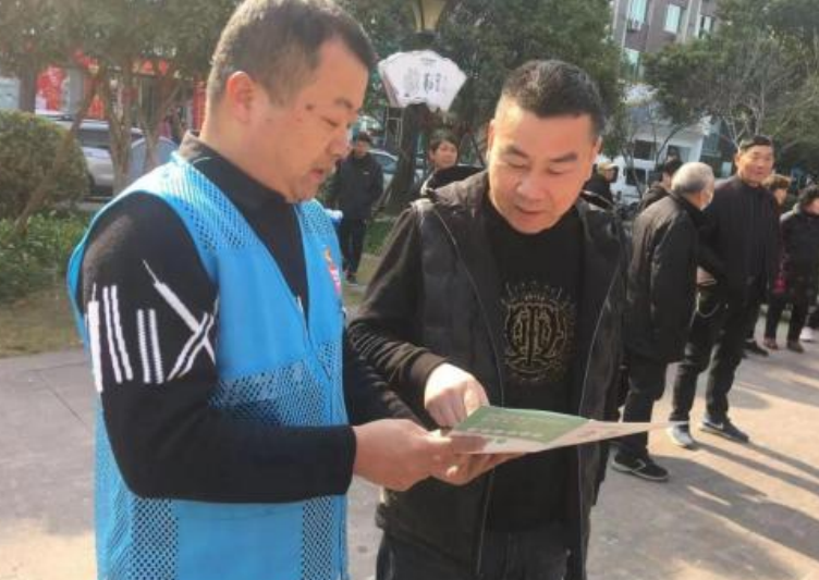 践行雷锋精神 反邪在行动--浙江省台州市路桥区峰江街道、蓬街镇开展反邪教宣传活动