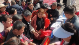 湖北省荆州市反邪教协会进乡村开展警示教育