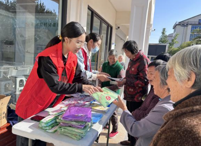 浙江省台州市椒江区开展反邪教宣传走乡村、进教堂活动