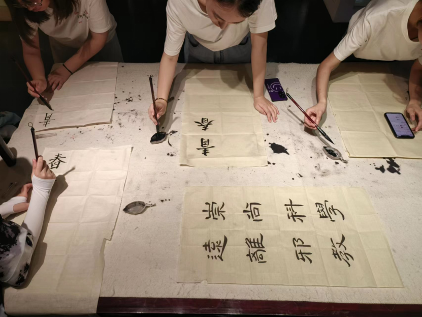 湖州师范学院马克思主义学院：借湖笔之柔韧，书反邪之坚韧