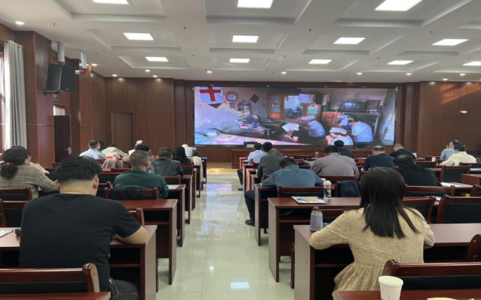 内蒙古巴彦淖尔市磴口县借党校春季开学典礼暨科级干部学习培训班开展反邪教警示教育宣传