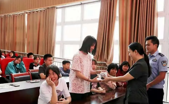 微信图片_20210525143055.png 微信图片_20210525143055.png