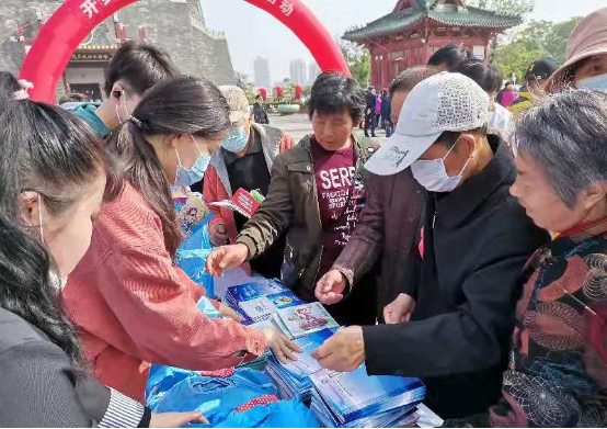 2021.04.22开封市反邪教集中宣传活动224.png