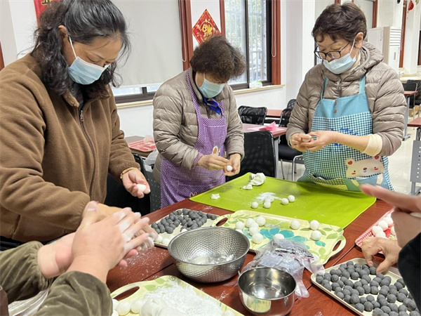 WPS图片(2)上海宝山：反邪教宣传.jpg