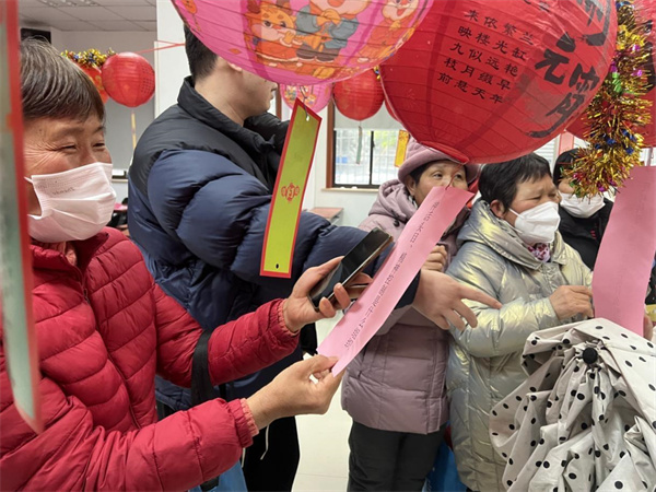 WPS图片(3)上海宝山：反邪教宣传.jpg