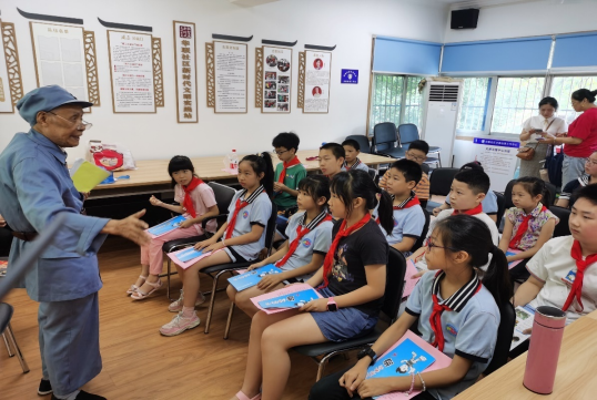 杭州市拱墅区反邪教协会7月活动-小小潮伢儿、拳拳保平安684.png 杭州市拱墅区反邪教协会7月活动-小小潮伢儿、拳拳保平安684.png