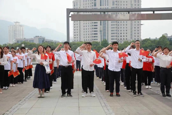 台州-在建党100周年主题团日活动中开展反邪教宣传492.png