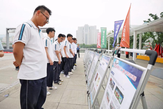 台州-在建党100周年主题团日活动中开展反邪教宣传325.png