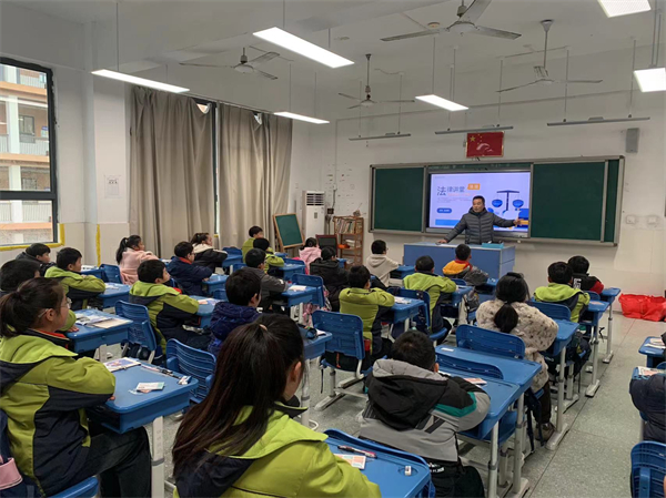 huhang图片2.jpg huhang图片2.jpg