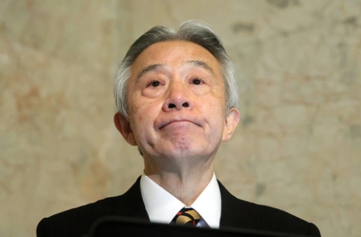 ▲2024年2月6日，日本文部科学大臣盛山正仁在国会会议回答记者提问。图源：朝日新闻.jpg