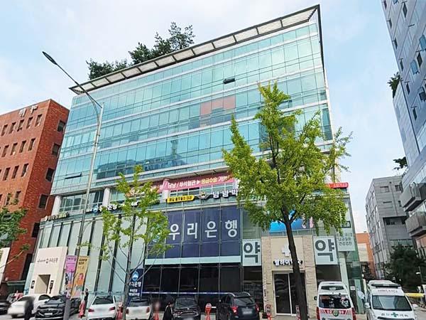 ▲平和大楼。原文配图279832(1).jpg