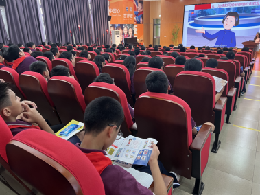 【集中宣传月】上海市宝山区顾村镇反邪教集中宣传进校园，上好开学第一课484.png