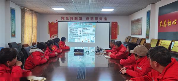 中原油田热力分公司将反邪教警示教育融入传统节日强化企业员工防邪识邪辨邪能力图片1(1).jpg