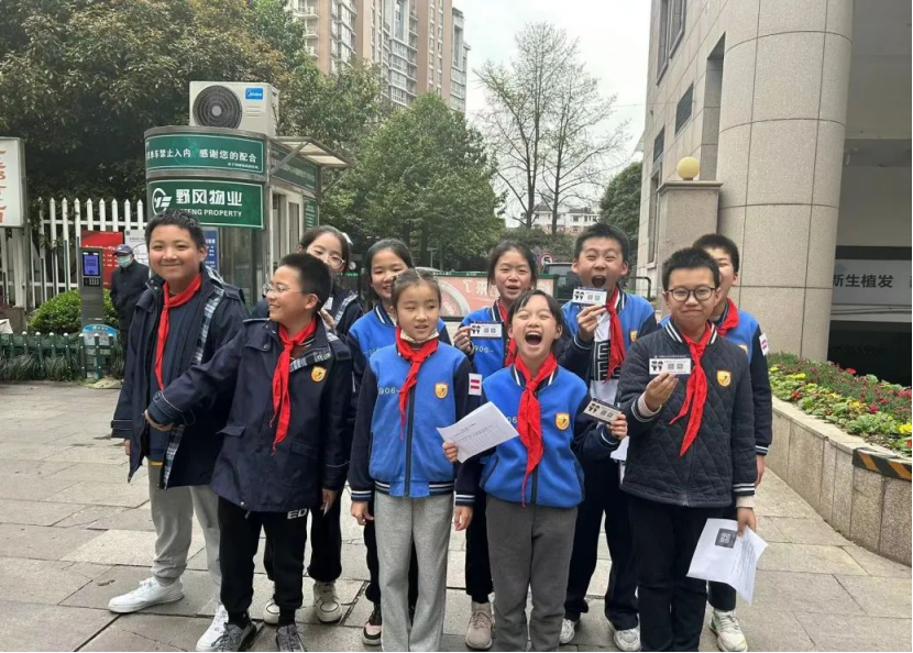 从“筒儿将军”到“反邪小小阿六头”——“反邪小先锋”章晗霆的成长故事334.png 从“筒儿将军”到“反邪小小阿六头”——“反邪小先锋”章晗霆的成长故事334.png