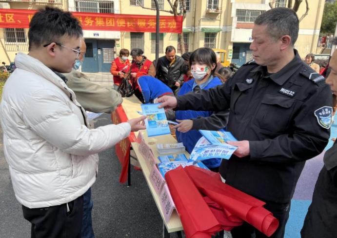 传承雷锋精神坚定反邪立场浙江省杭州市拱墅区学雷锋日开展反邪教宣传活动273.png