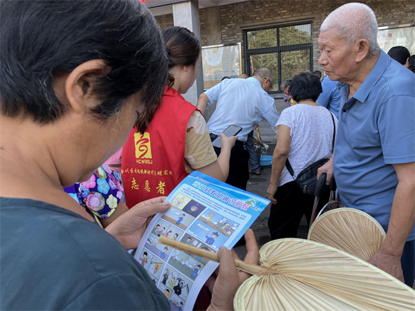 古楼镇活动现场图片5.jpg 古楼镇活动现场图片5.jpg