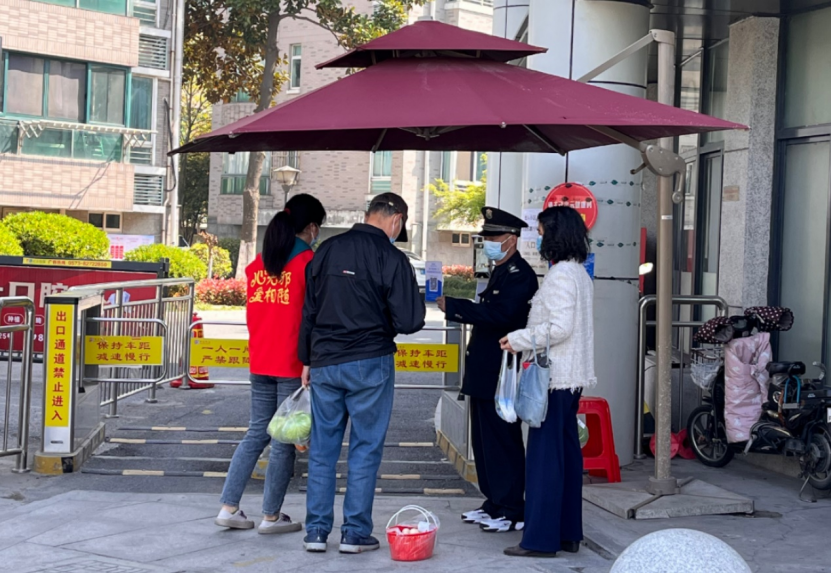 嘉兴-反邪教红马甲流动在抗疫路上685.png 嘉兴-反邪教红马甲流动在抗疫路上685.png