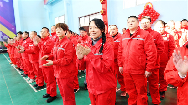 图片1油田600.jpg 图片1油田600.jpg