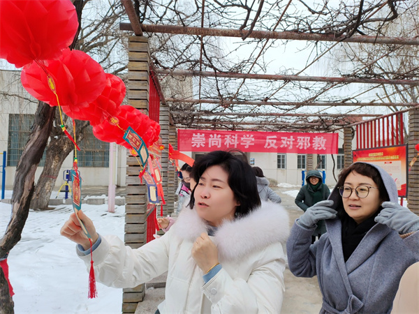 图片2中原油田600.jpg 图片2中原油田600.jpg
