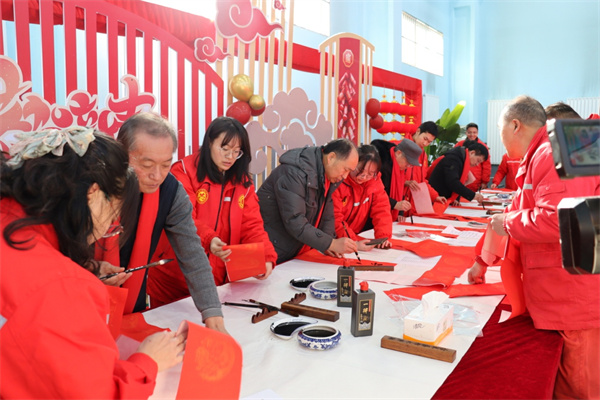 图片2油田600.jpg 图片2油田600.jpg
