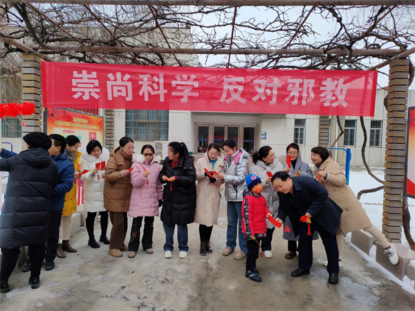 图片5中原油田600.jpg 图片5中原油田600.jpg