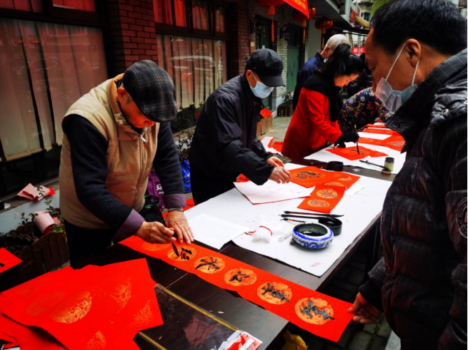 宁波市鄞州区明楼街道“反邪教志愿者”：反对邪教，我们在行动798.png