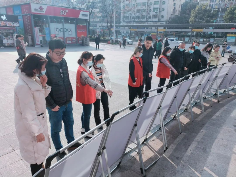 宜昌伍家岗区举办防范邪教宣传周活动1039.png 宜昌伍家岗区举办防范邪教宣传周活动1039.png
