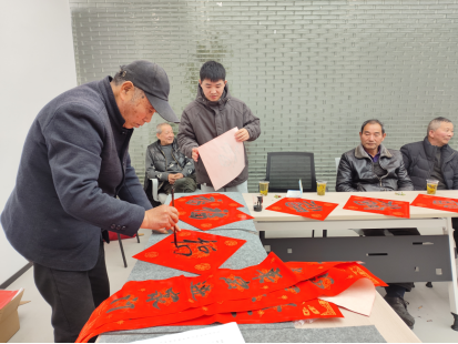 家门口的“迎福祛邪+新春集市”：这波年味拿捏了！287.png