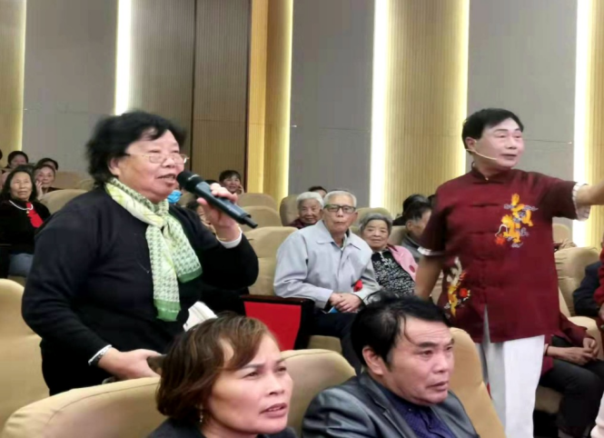市防范邪教文艺巡演快车驶进崇明岛426.png