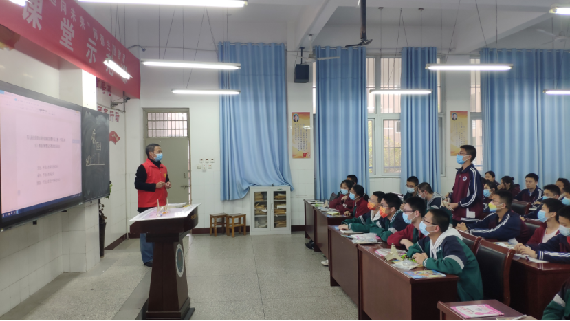 平顶山市科协开展全国中小学生安全教育日反邪教宣传进校园活动333.png